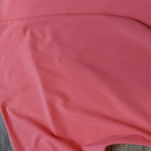 9 for $10 M&M Cropped cardigan - Picture 2 of 7